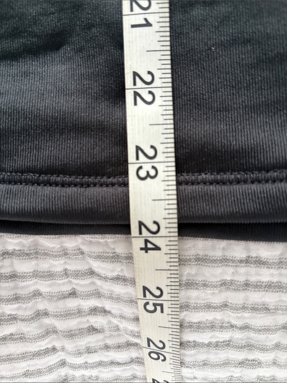 DSG Run Grid 1/4 Zip ~ Size Small ~ Pure Black - Picture 8 of 13